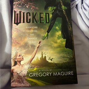Wicked Novel by Gregory Maguire